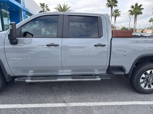 2025 Chevrolet Silverado 2500 Custom