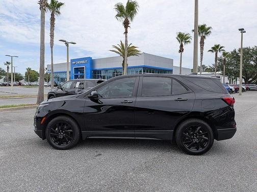 Mosaic Black Metallic 2024 Chevrolet Equinox LS