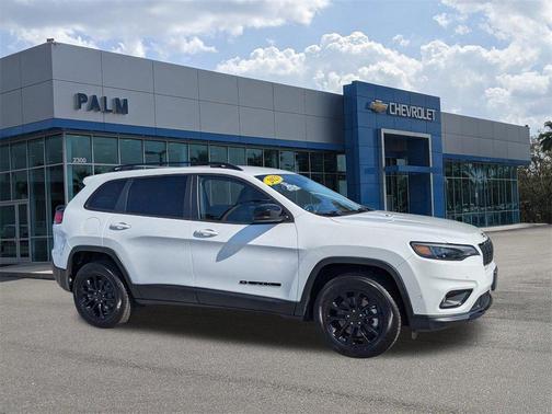 2023 Jeep Cherokee Altitude Lux