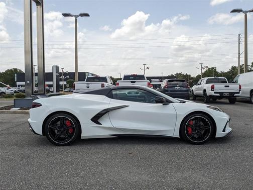 2022 Chevrolet Corvette Stingray w/3LT