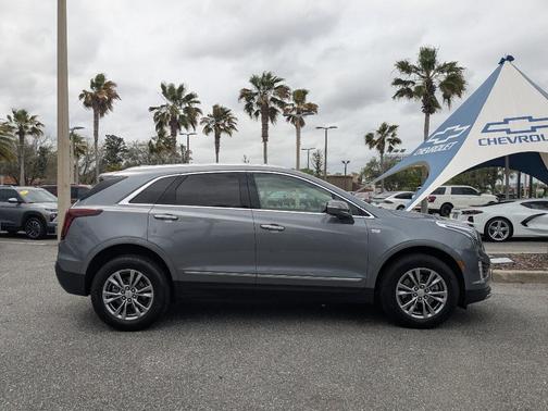 Steel Metallic 2021 Cadillac XT5 Premium Luxury