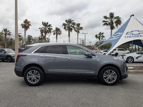 Steel Metallic 2021 Cadillac XT5 Premium Luxury