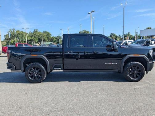 2024 GMC Sierra 2500 AT4