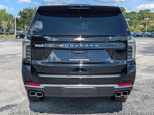 2025 Chevrolet Suburban High Country