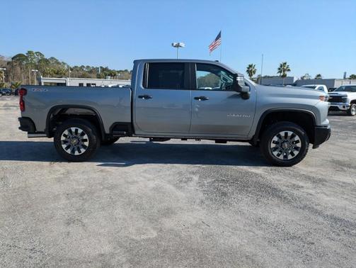 2025 Chevrolet Silverado 2500 Custom
