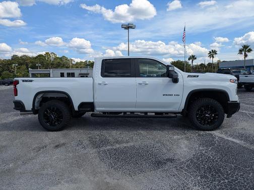 2025 Chevrolet Silverado 2500 LT