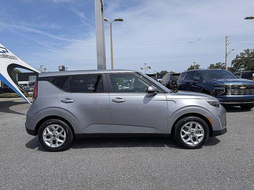 Steel Gray 2023 Kia Soul LX
