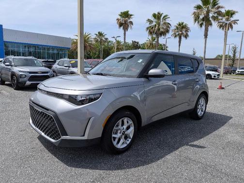 Steel Gray 2023 Kia Soul LX