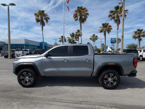 Sterling 2025 GMC Canyon AT4