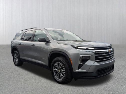 Gray 2026 Chevrolet Traverse LT