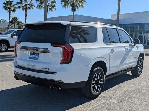 2024 GMC Yukon XL AT4