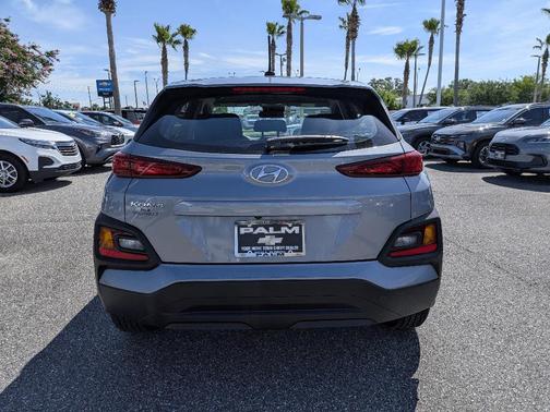 Silver 2021 Hyundai KONA SE