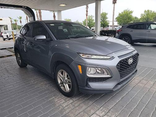 Silver 2021 Hyundai KONA SE