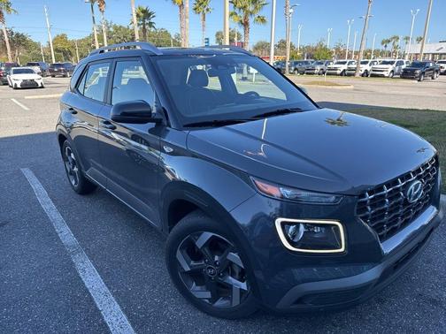 2023 Hyundai VENUE Limited