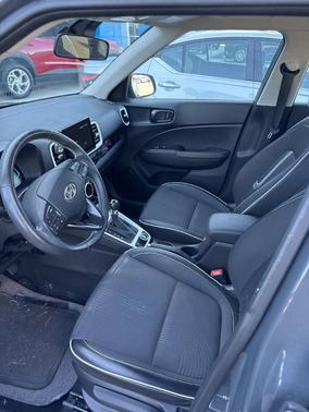 2023 Hyundai VENUE Limited