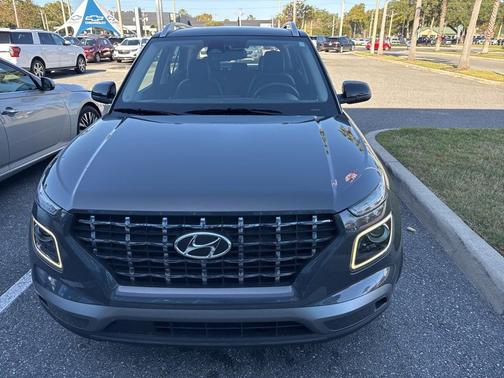 2023 Hyundai VENUE Limited