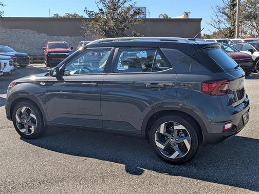 2023 Hyundai VENUE Limited