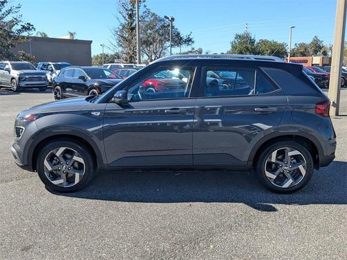 2023 Hyundai VENUE Limited