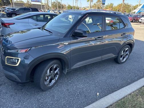 2023 Hyundai VENUE Limited