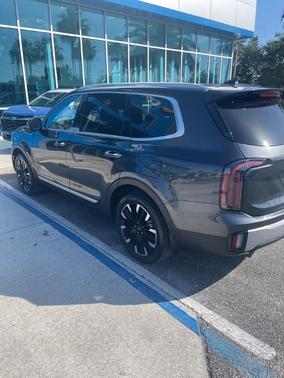 2023 Kia Telluride SX