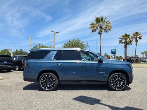 Lakeshore Blue 2026 Chevrolet Tahoe High Country