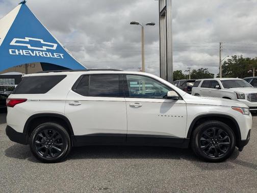 Pearl 2021 Chevrolet Traverse RS