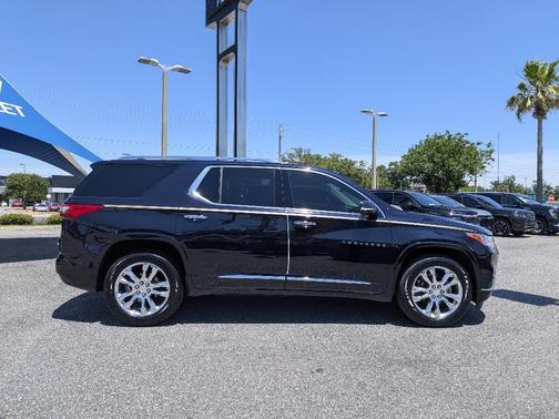 Midnight Blue Metallic 2020 Chevrolet Traverse High Country