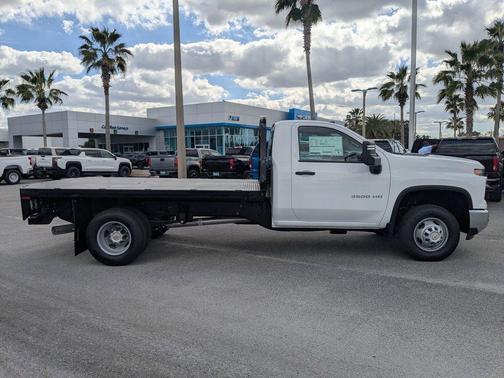 2025 Chevrolet Silverado 3500 WT