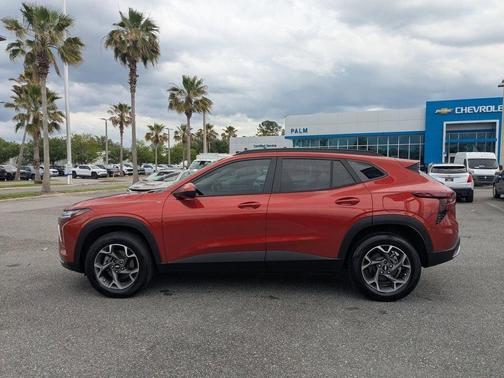 Cayenne Orange Metallic 2024 Chevrolet Trax LT