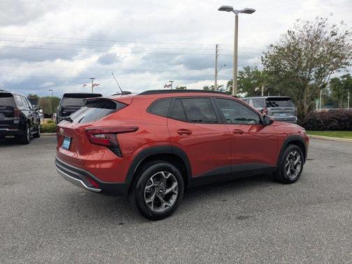 Cayenne Orange Metallic 2024 Chevrolet Trax LT