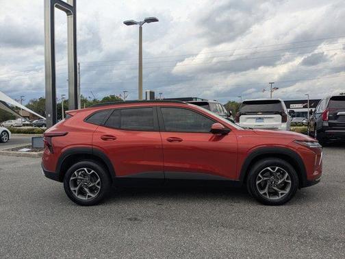 Cayenne Orange Metallic 2024 Chevrolet Trax LT