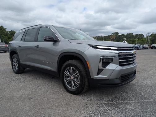 Gray 2026 Chevrolet Traverse LT