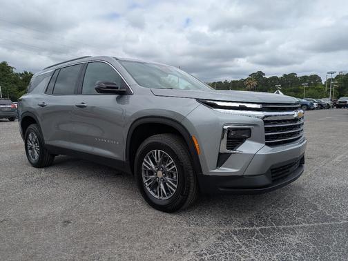 Gray 2026 Chevrolet Traverse LT