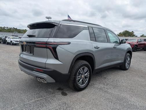 Gray 2026 Chevrolet Traverse LT