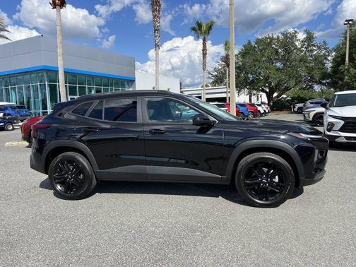 Black 2026 Chevrolet Trax ACTIV