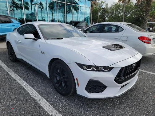 Oxford White 2024 Ford Mustang GT