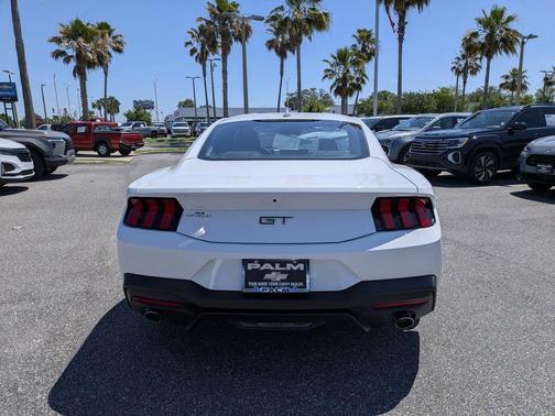 Oxford White 2024 Ford Mustang GT