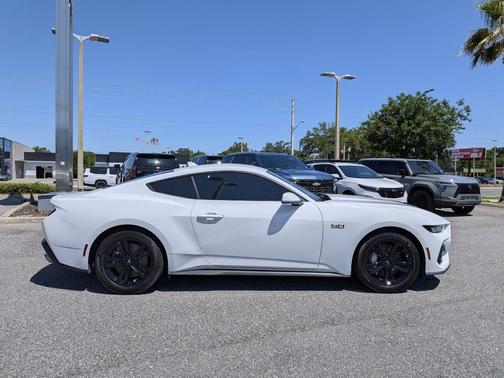 Oxford White 2024 Ford Mustang GT