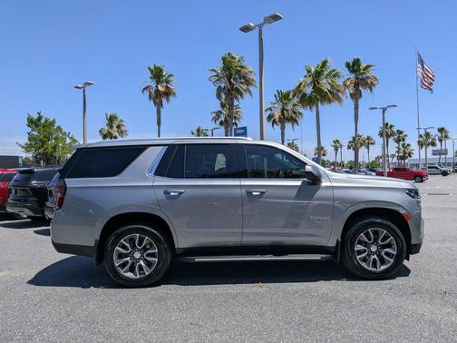 Sterling Gray Metallic 2023 Chevrolet Tahoe LS