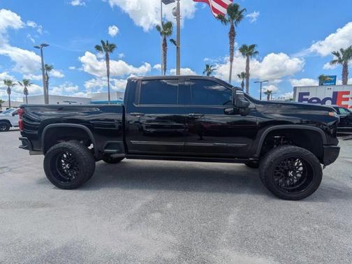 Black 2024 Chevrolet Silverado 2500 High Country