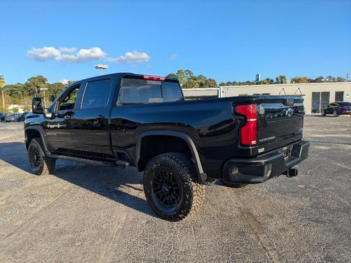 2026 Chevrolet Silverado 2500 ZR2