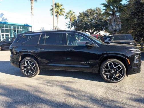 Black 2026 Chevrolet Traverse High Country