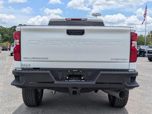 White 2026 Chevrolet Silverado 2500 Custom