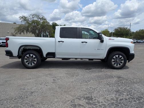 White 2026 Chevrolet Silverado 2500 Custom