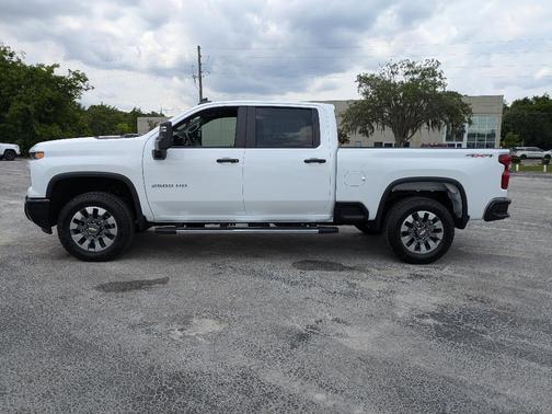 2025 Chevrolet Silverado 2500 Custom