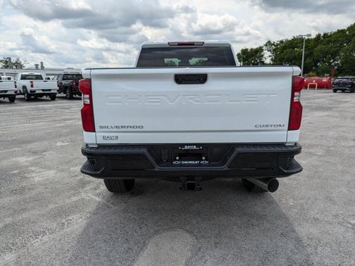 2025 Chevrolet Silverado 2500 Custom