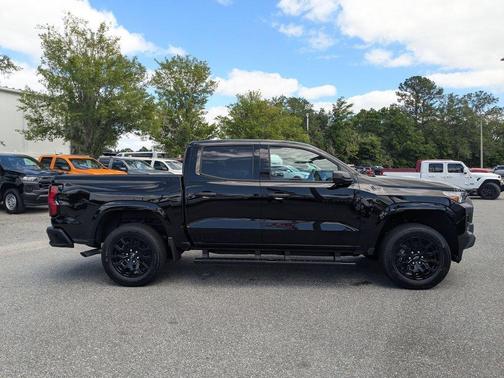 Black 2026 Chevrolet Colorado WT
