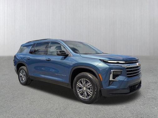 Blue 2026 Chevrolet Traverse LT