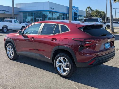 2024 Chevrolet Trax LS