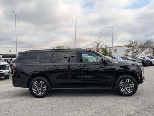 2025 Chevrolet Suburban Z71